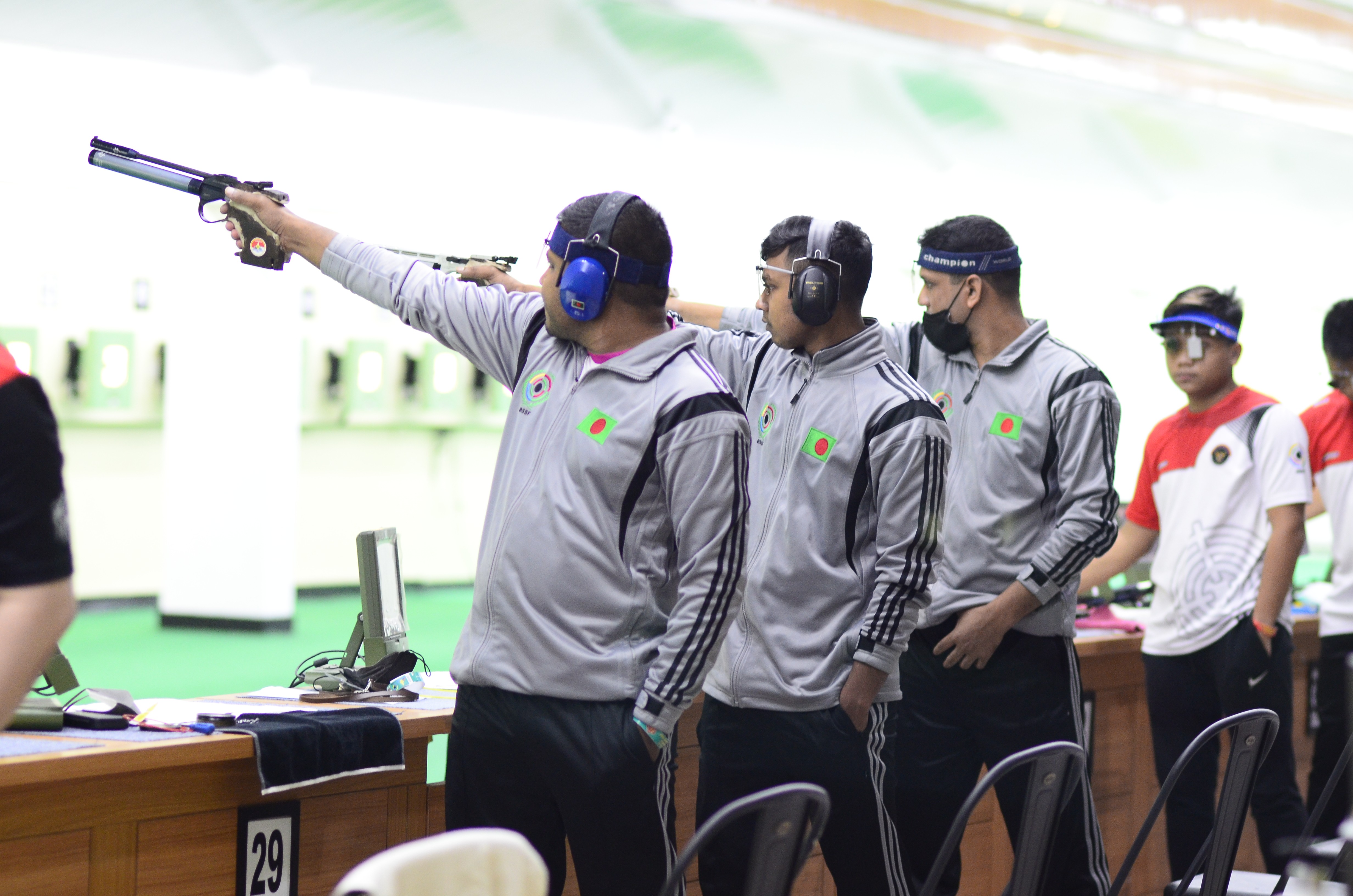 হুমকি ও হয়রানির অভিযোগে শুটিং ফেডারেশনের কর্মকর্তার বিরুদ্ধে গুলশানে জিডি